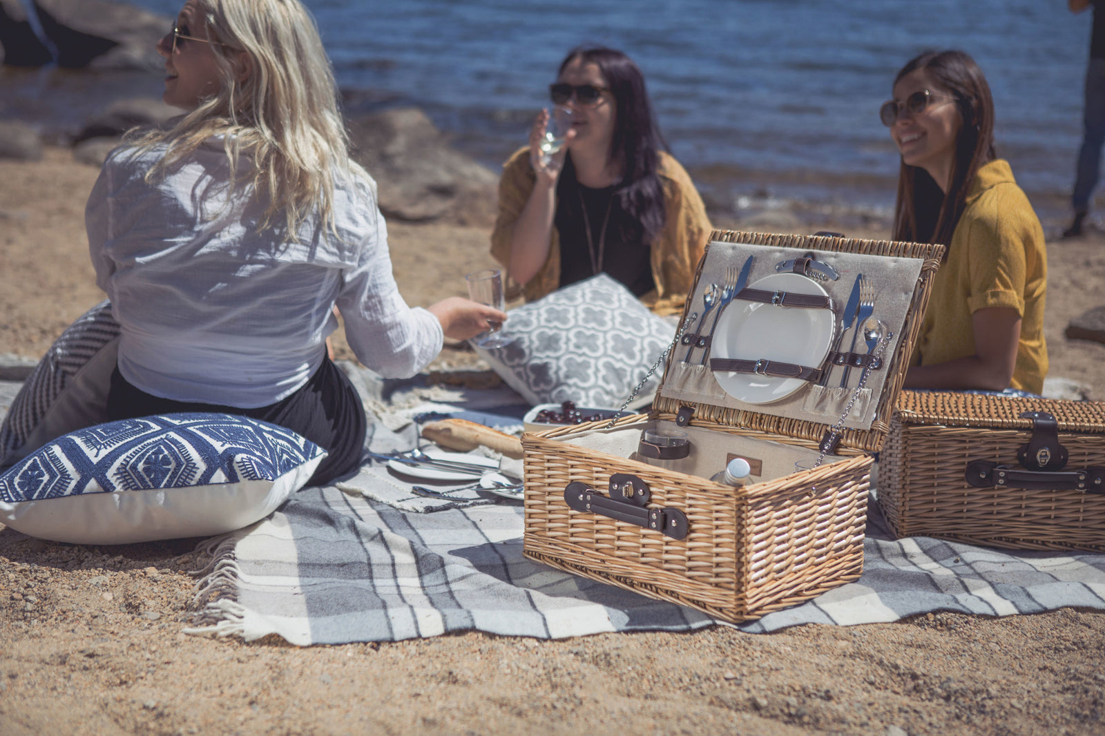 EIP Classic Picnic Basket