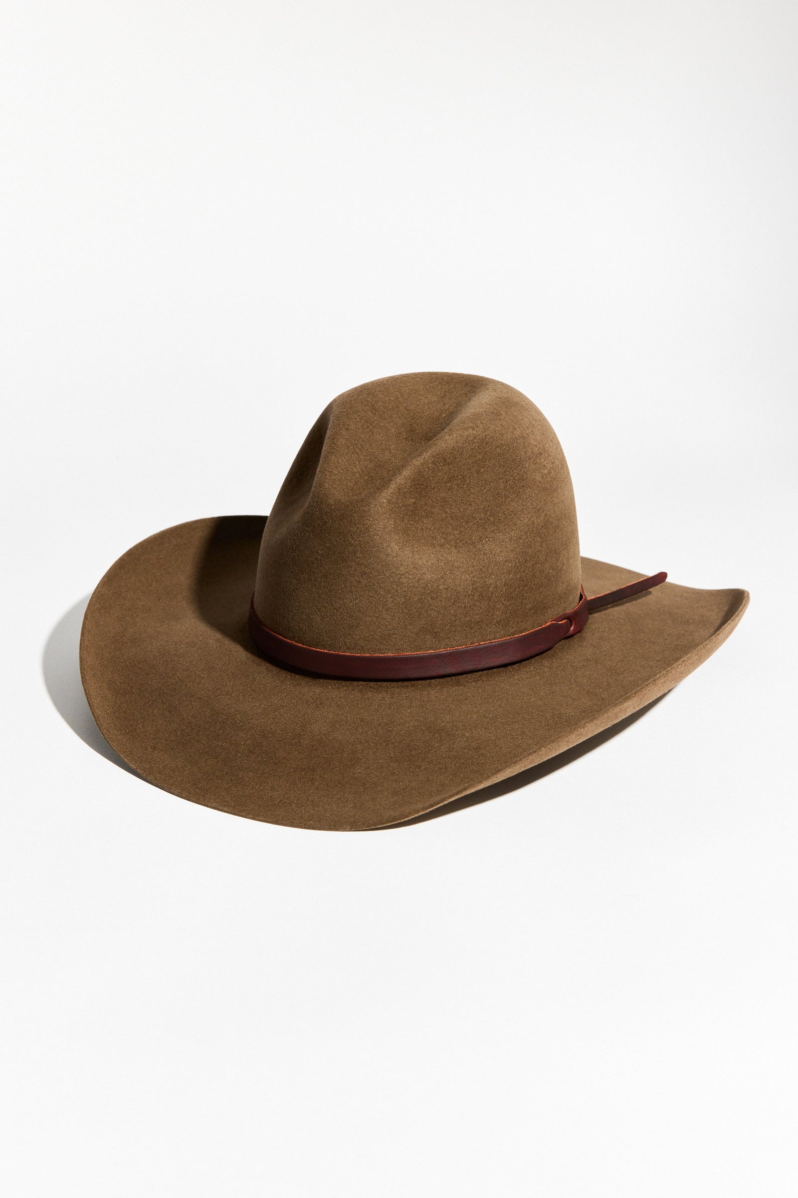 Beth Dutton's Low Gus Crown Olive Cowboy Hat